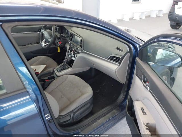 2019 HYUNDAI ELANTRA SEL 5