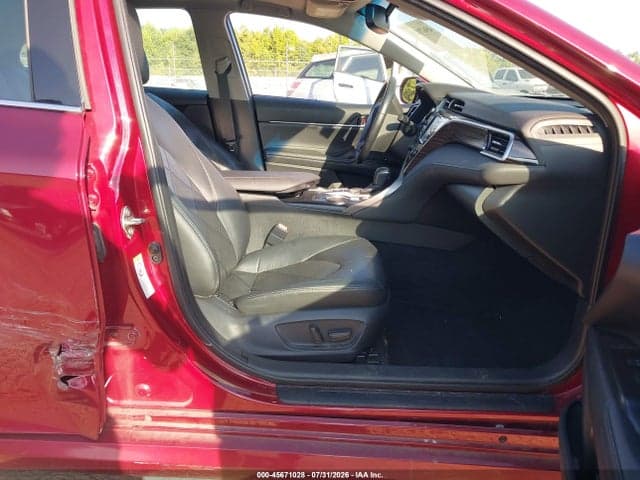 2018 TOYOTA CAMRY XLE 5