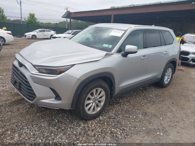 2026 TOYOTA GRAND HIGHLANDER XLE 2