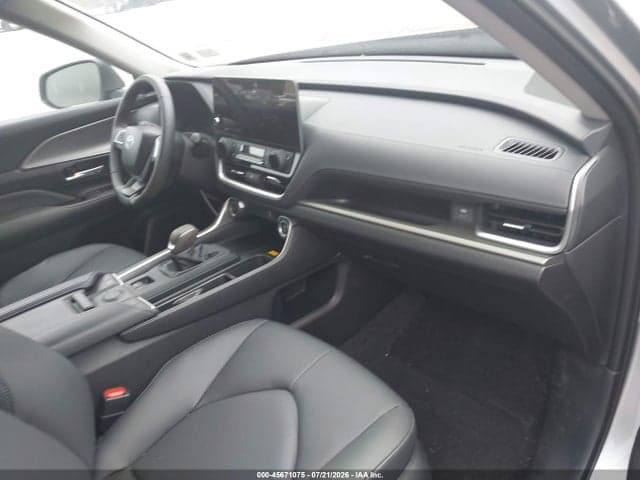 2026 TOYOTA GRAND HIGHLANDER XLE 5