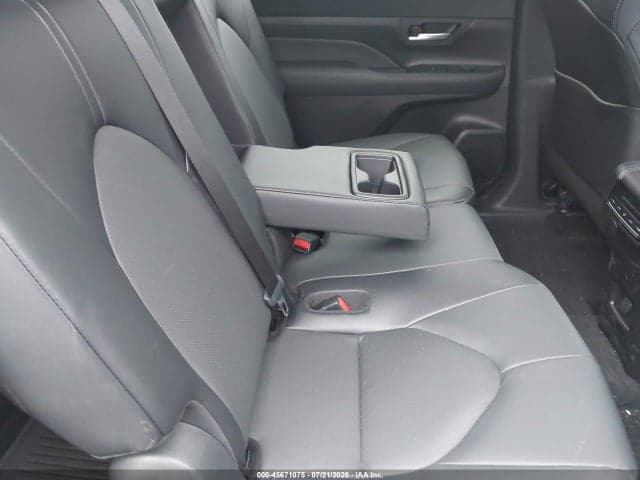 2026 TOYOTA GRAND HIGHLANDER XLE 8