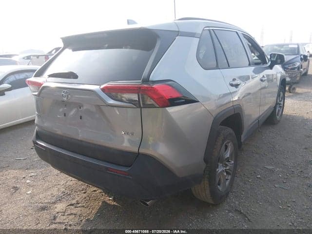 2022 TOYOTA RAV4 XLE 4