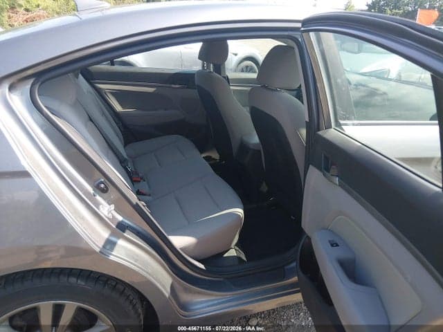 2018 HYUNDAI ELANTRA VALUE EDITION 8