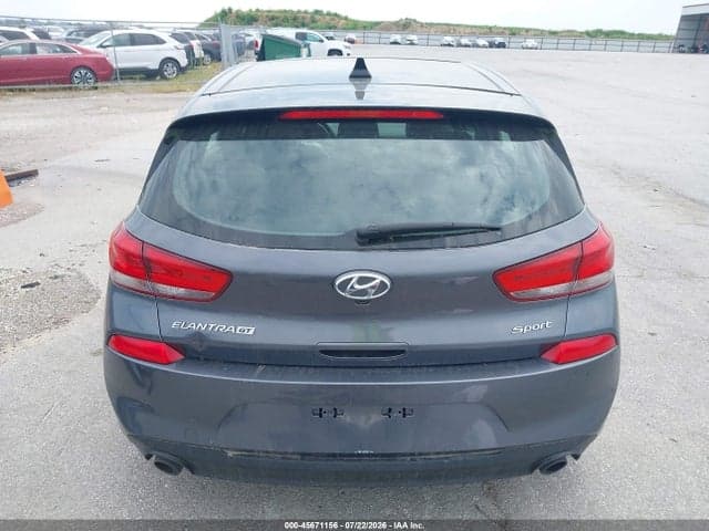 2018 HYUNDAI ELANTRA GT SPORT 16