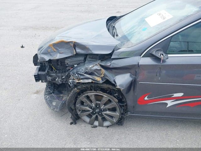 2018 HYUNDAI ELANTRA GT SPORT 6