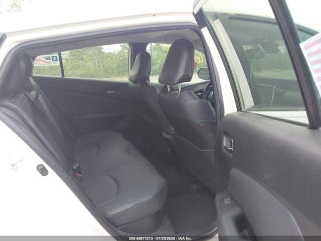 2019 TOYOTA PRIUS LIMITED 8