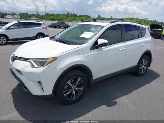 2018 TOYOTA RAV4 XLE 2