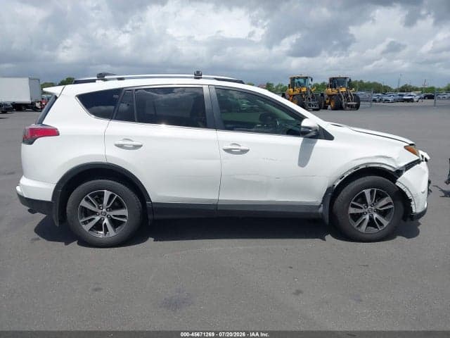 2018 TOYOTA RAV4 XLE 13