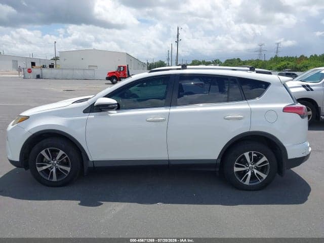 2018 TOYOTA RAV4 XLE 14