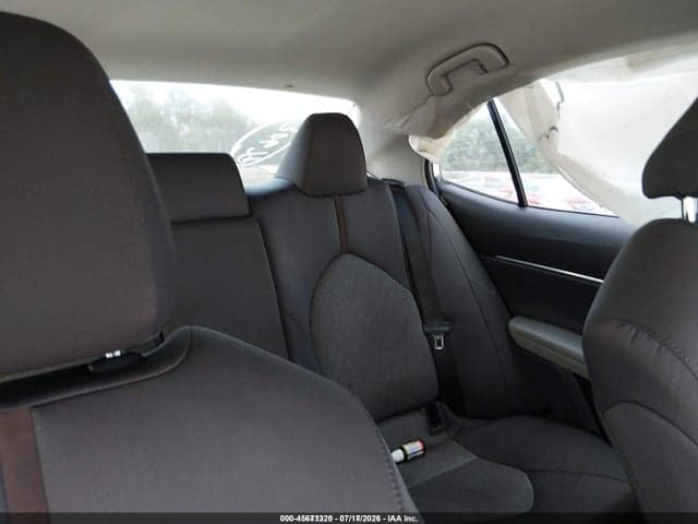 2020 TOYOTA CAMRY LE 8
