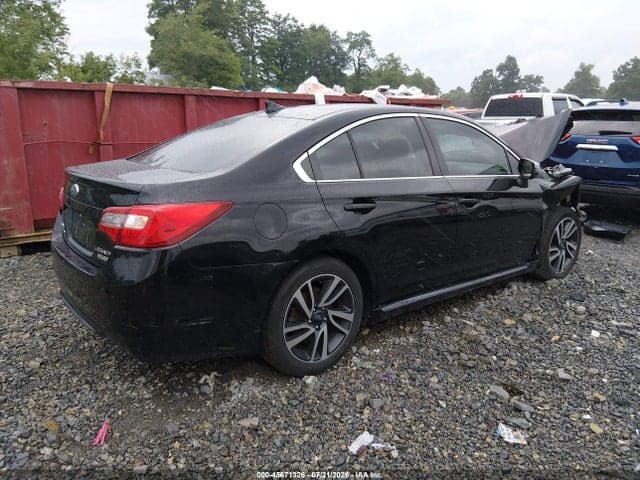 2017 SUBARU LEGACY 2.5I SPORT 4