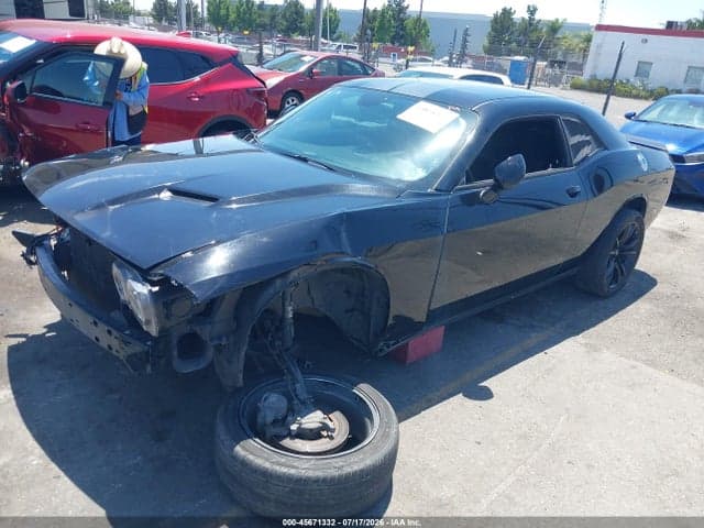 2018 DODGE CHALLENGER SXT 2
