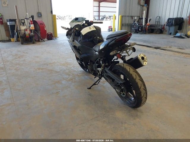 2025 KAWASAKI EX500 A/B 3