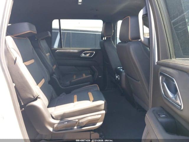 2024 GMC YUKON XL 4WD AT4 8