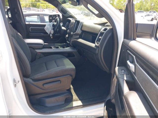 2022 RAM 1500 BIG HORN 4X4 6'4 BOX 5