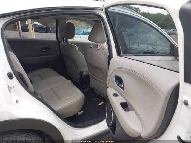 2017 HONDA HR-V EX-L 8