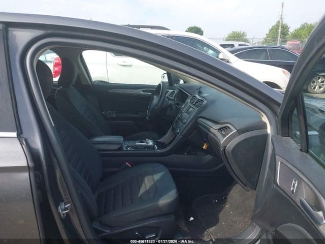 2017 FORD FUSION SE 5