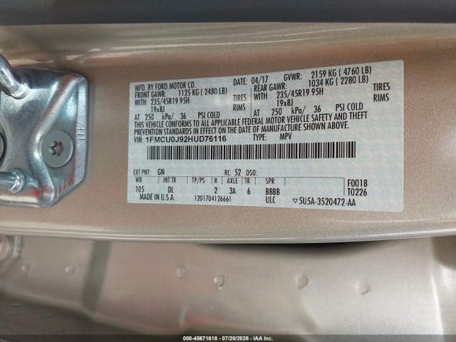 2017 FORD ESCAPE TITANIUM 9