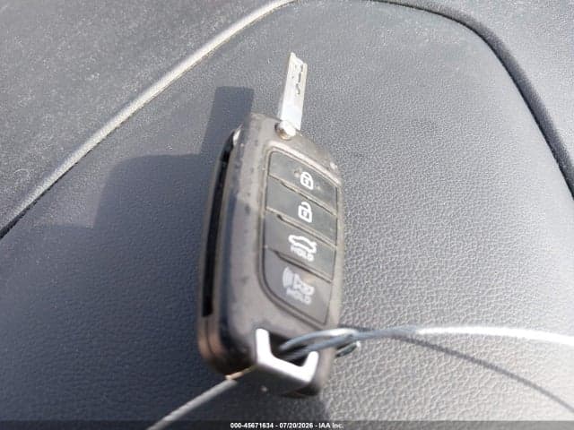 2019 HYUNDAI ACCENT SE 11