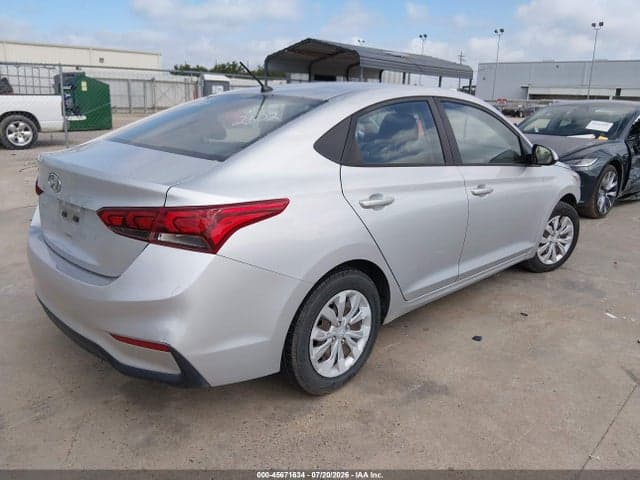 2019 HYUNDAI ACCENT SE 4