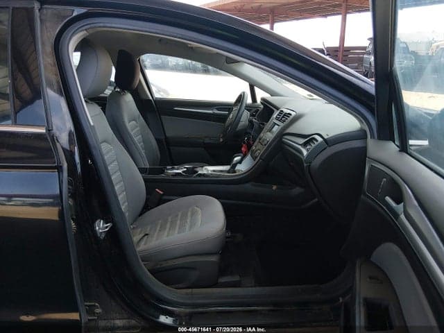 2016 FORD FUSION S 5