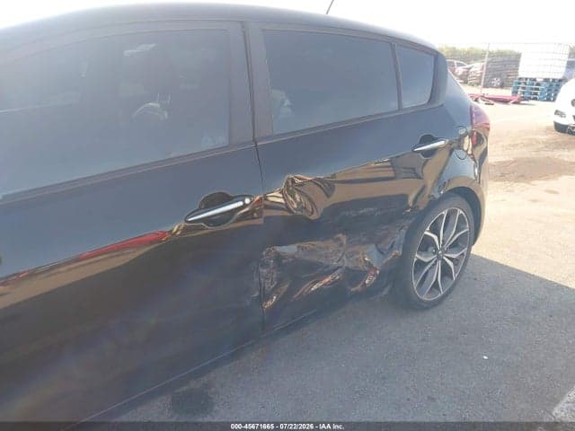 2017 KIA FORTE SX 6