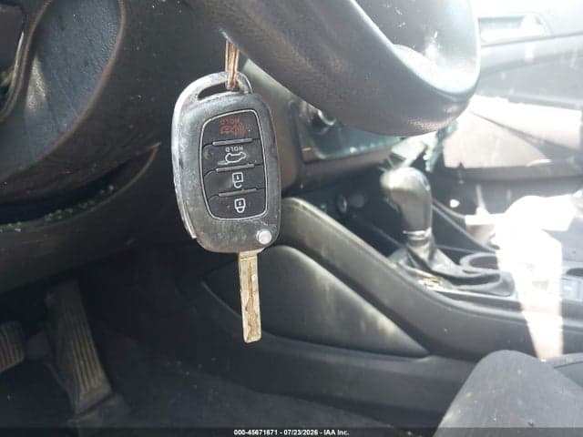 2021 HYUNDAI TUCSON SE 11