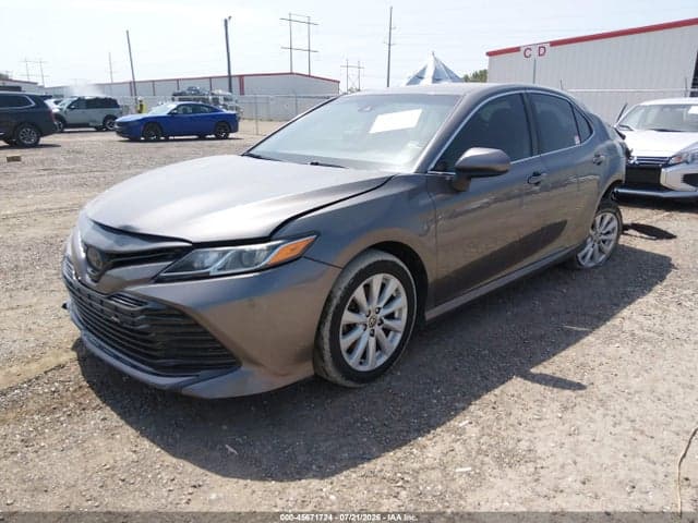 2020 TOYOTA CAMRY LE 2
