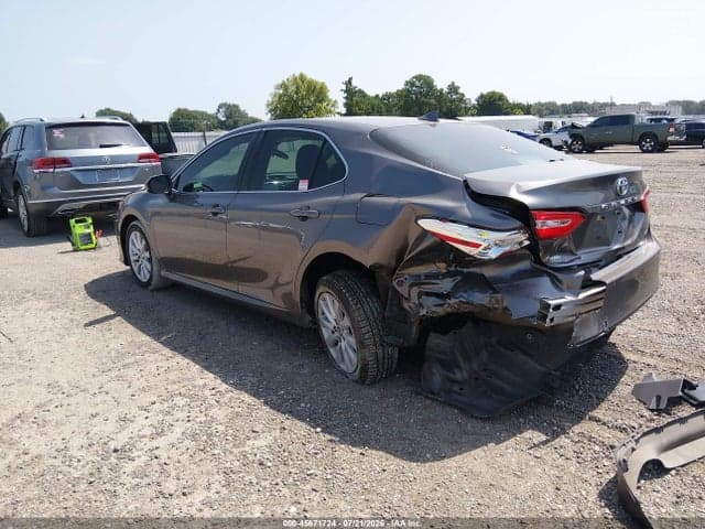 2020 TOYOTA CAMRY LE 3