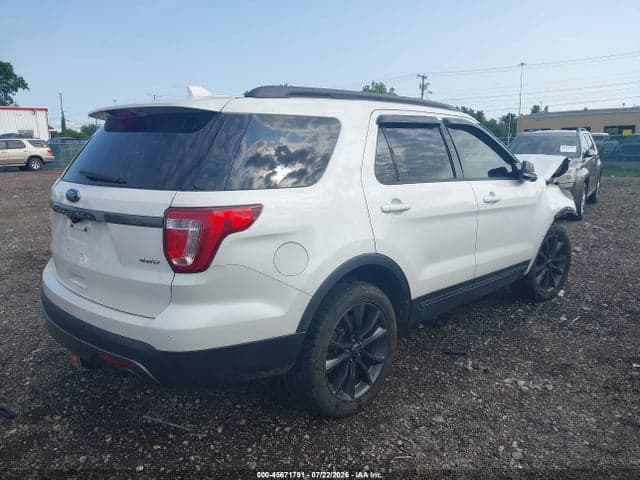2017 FORD EXPLORER XLT 4