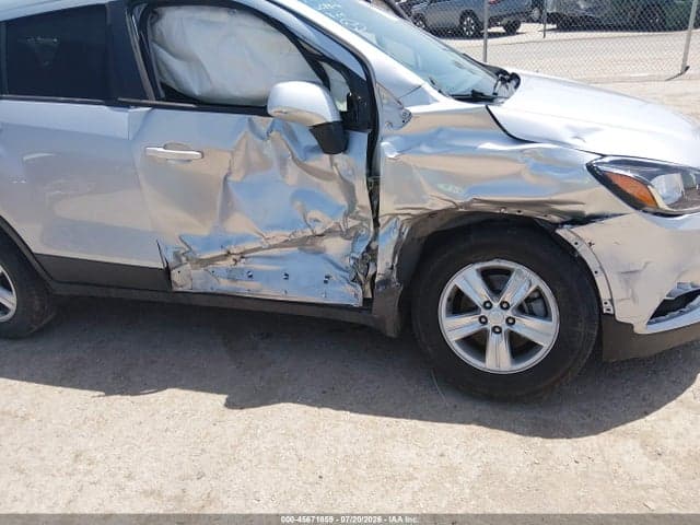 2019 CHEVROLET TRAX LS 6