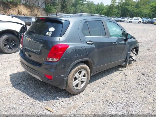 2017 CHEVROLET TRAX LT 4