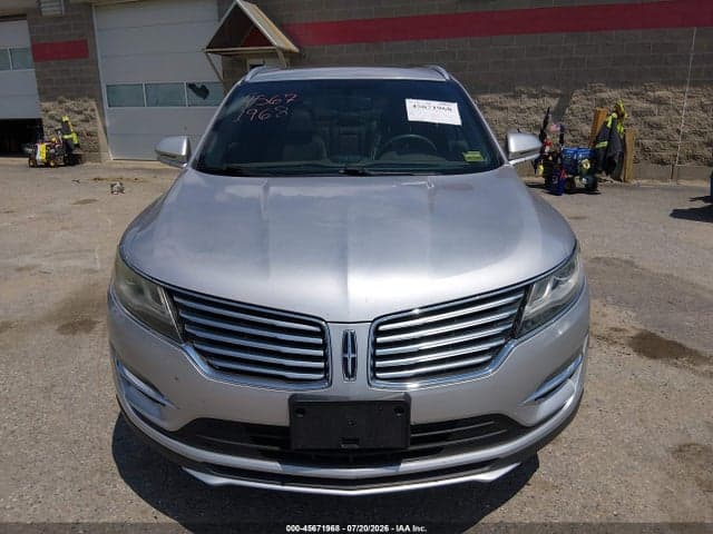 2017 LINCOLN MKC RESERVE 12