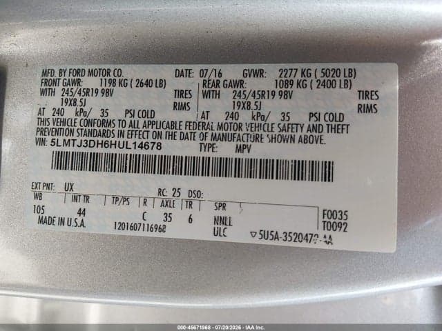2017 LINCOLN MKC RESERVE 9