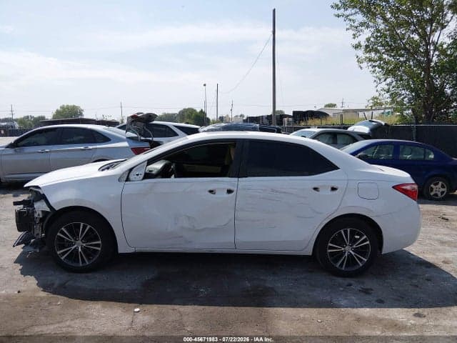 2018 TOYOTA COROLLA LE 15