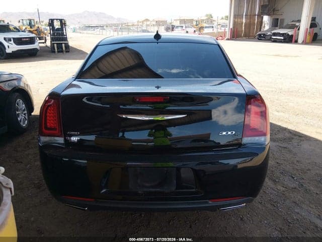 2019 CHRYSLER 300 300S AWD 15