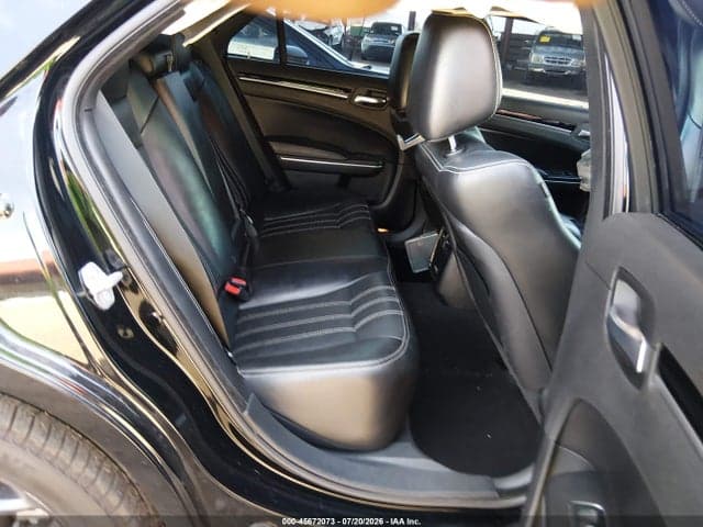2019 CHRYSLER 300 300S AWD 8