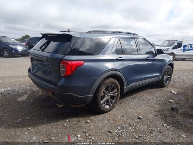2021 FORD EXPLORER XLT 4