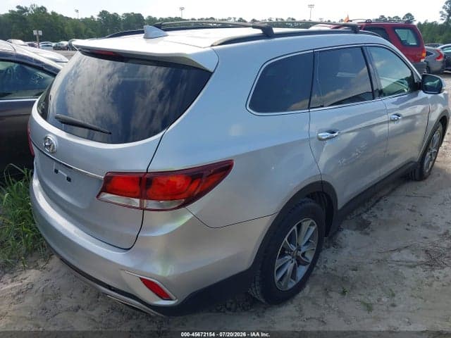 2018 HYUNDAI SANTA FE SE 4