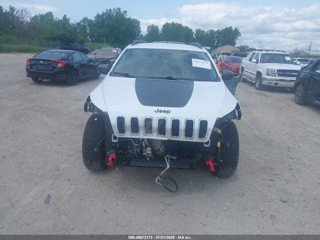 2017 JEEP CHEROKEE TRAILHAWK 6