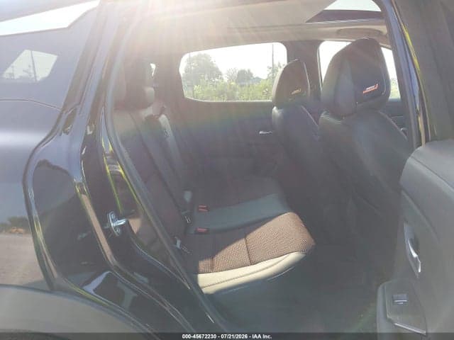 2025 NISSAN KICKS SR INTELLIGENT AWD 8