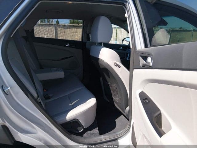 2019 HYUNDAI TUCSON SE 8