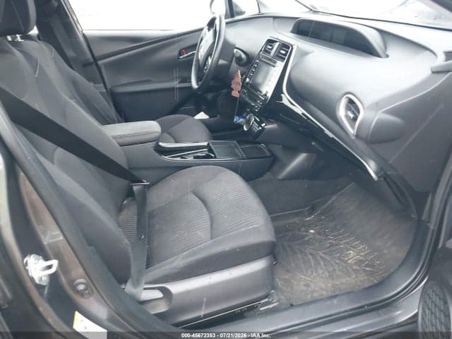 2020 TOYOTA PRIUS PRIME LE 5