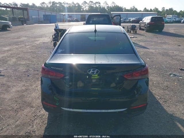 2021 HYUNDAI ACCENT SE 16