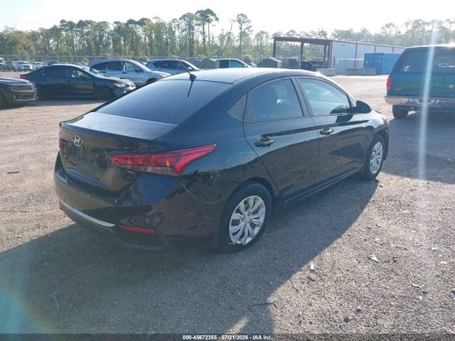 2021 HYUNDAI ACCENT SE 4