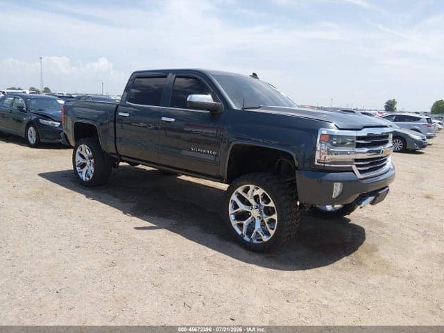 2017 CHEVROLET SILVERADO 1500 LT 1