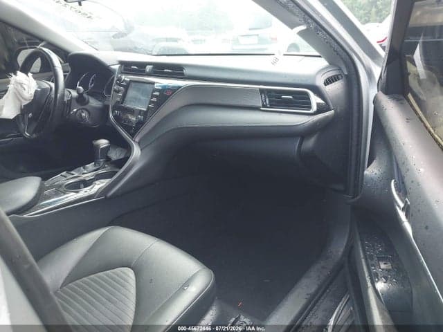 2018 TOYOTA CAMRY SE 5