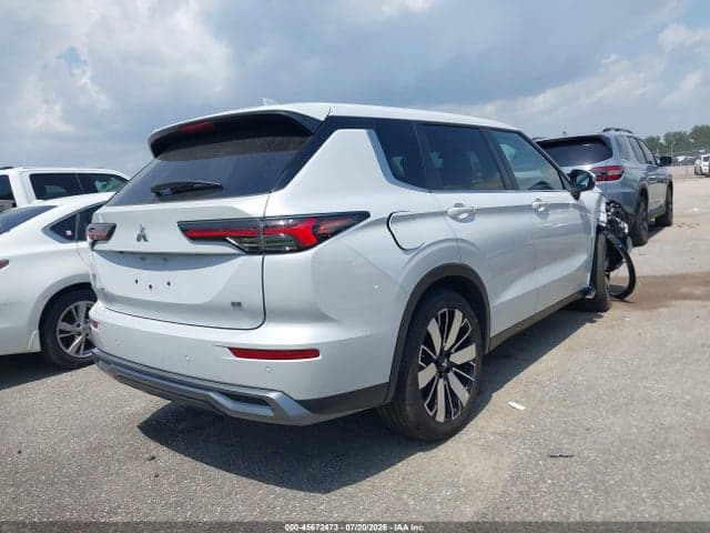 2026 MITSUBISHI OUTLANDER LE 2.5 2WD/SE 2.5 2WD 4