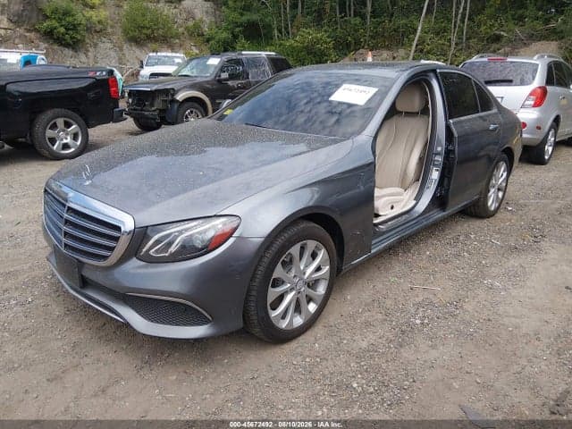 2017 MERCEDES-BENZ E 300 2