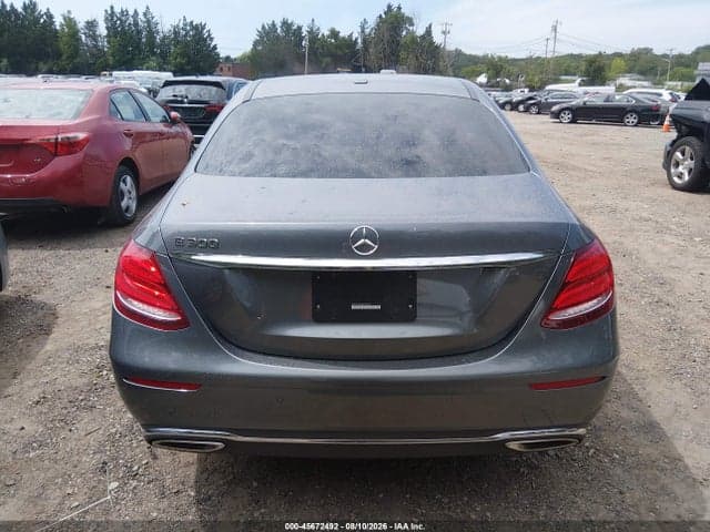 2017 MERCEDES-BENZ E 300 16